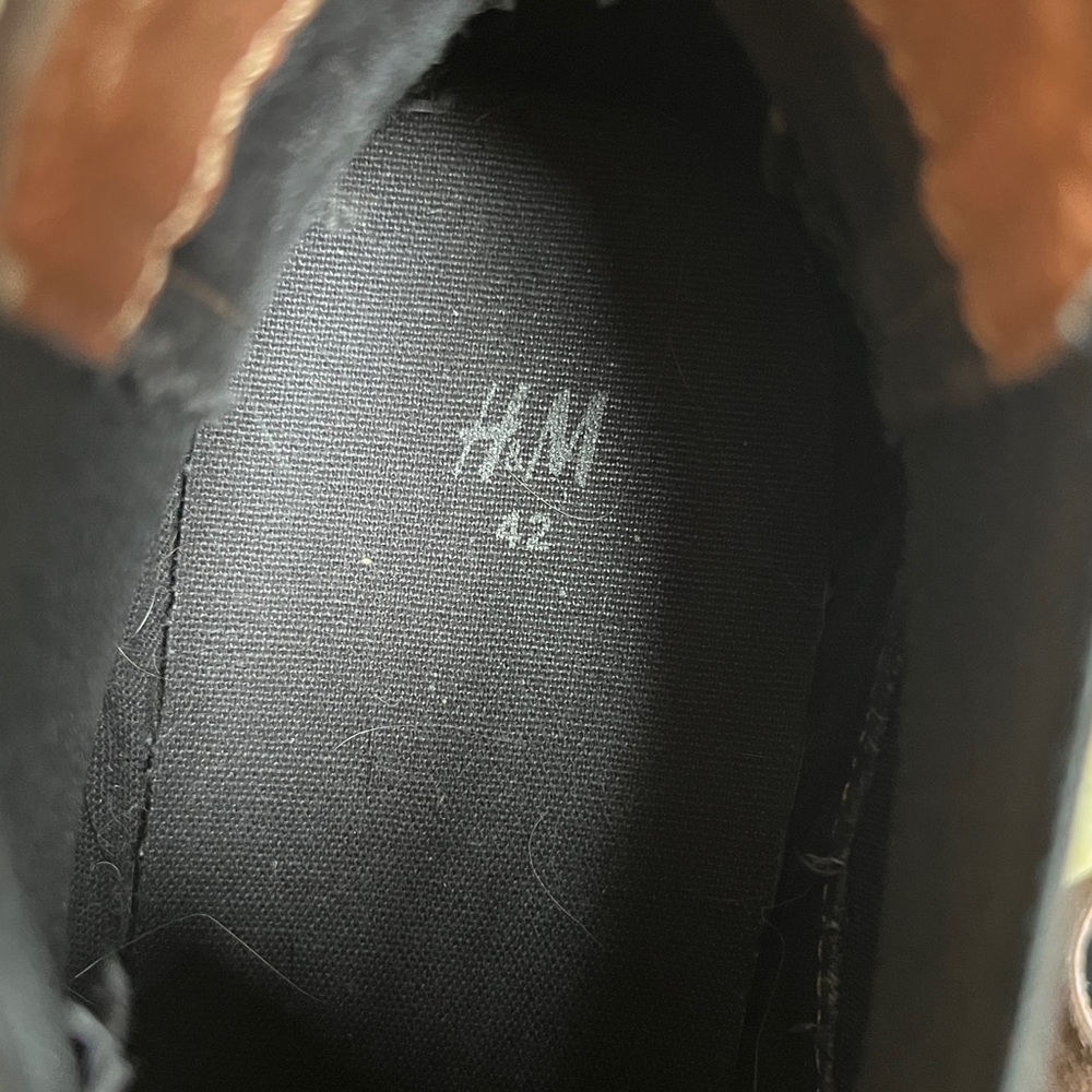 H&M Suede Chelsea Boots - Picture 7 of 9